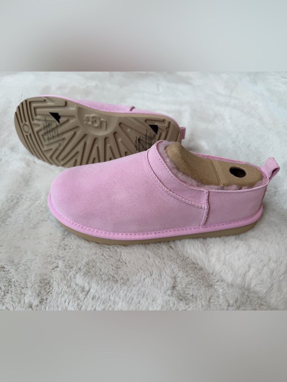 UGG Classic Micro Boot (Big Kid) Slip-On